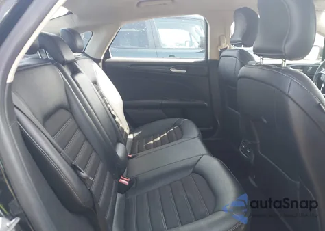 2018 Ford Fusion Se z USA, uszkodzony, nr VIN 3FA6P0HD9JR184066